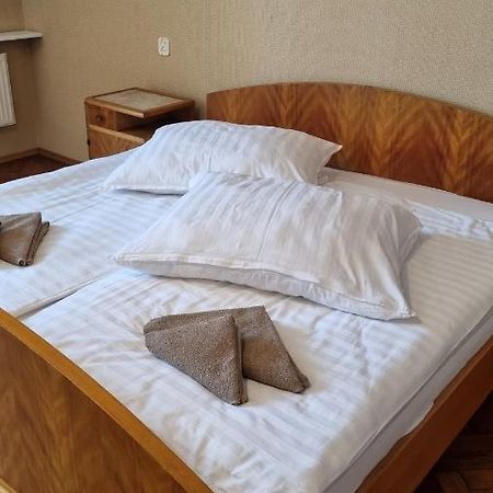Apartament Rynek 7/1 Appartement Cieszyn  Buitenkant foto